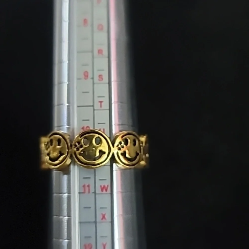 Smiley Face Ring Size 10-10.5 - Picture 4 of 4